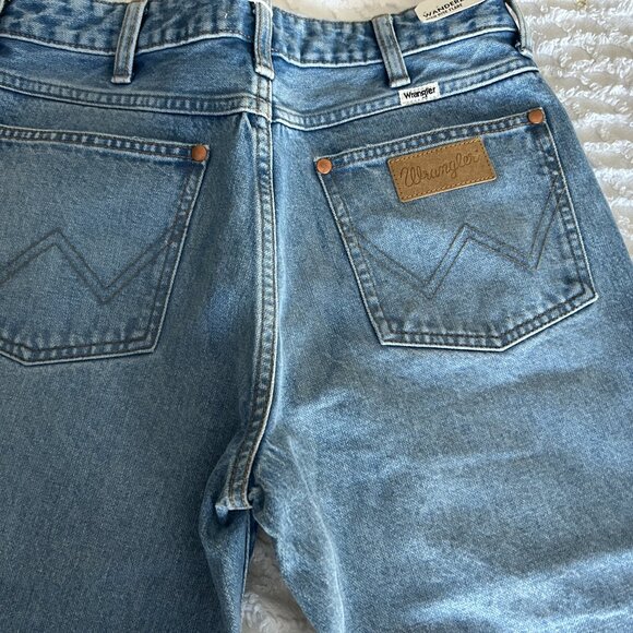 Free People x Wrangler High Rise Flare Wanderer Jeans Style 622  Size 28/32 NWT - Picture 2 of 6